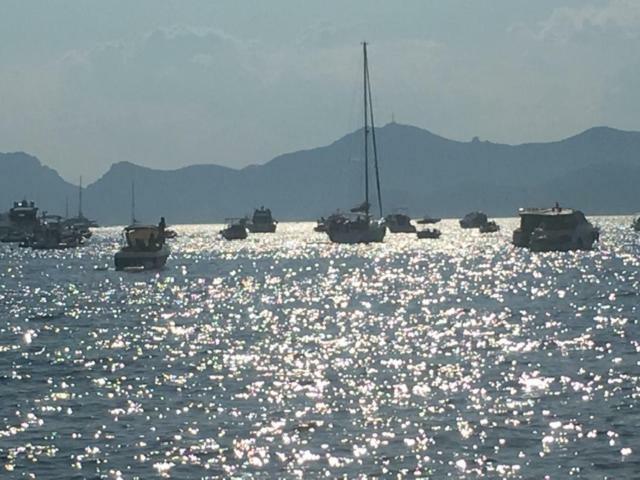 Готель Location Bateau Antibes Port Vauban Екстер'єр фото